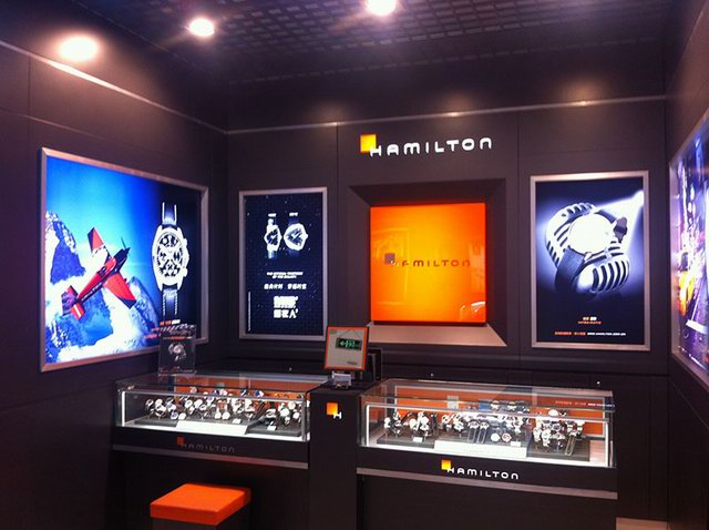 �̈���������Ƭ������Ƭ�����������Q